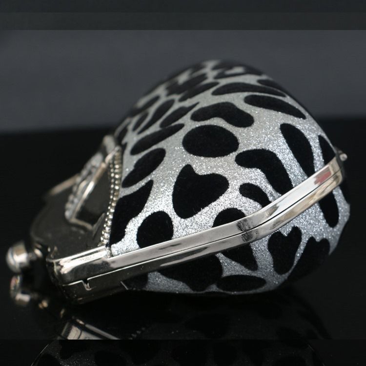 Skalformad Rhinestone Leopard Clutch