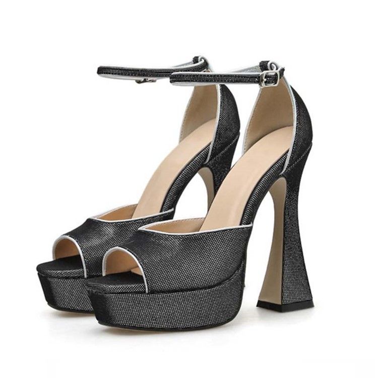 Kvinnors Line-style Buckle Chunky Heel Plain Sandals