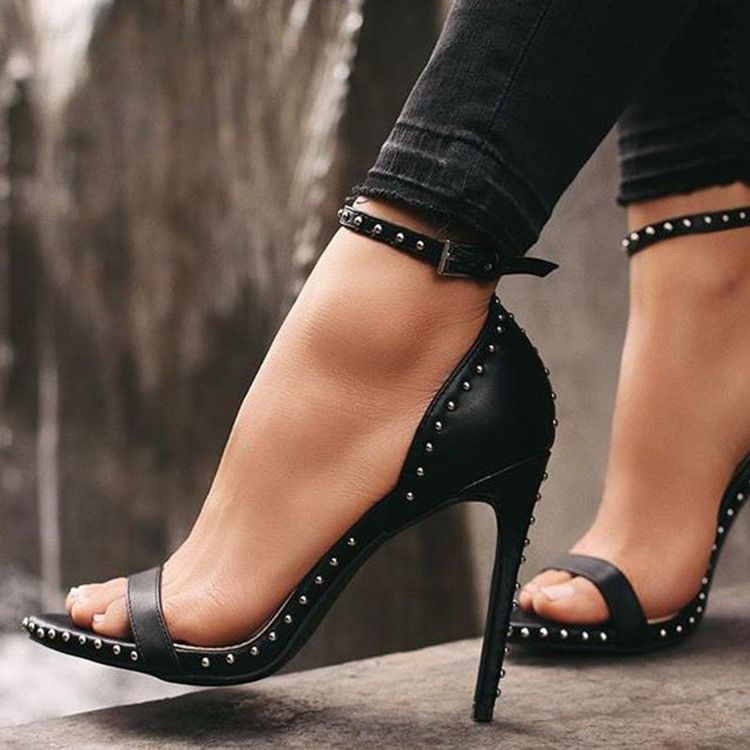 Kvinnors Line-style Buckle Stiletto Heel Rivet Sandals