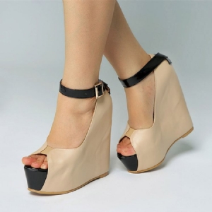 Peep Toe Line-style Buckle Wedge Heel Dam Sandaler