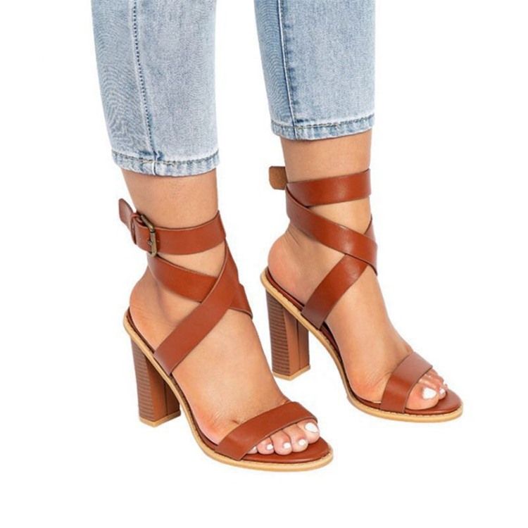 Plain Buckle Strappy Chunky Heel Sandaler För Kvinnor