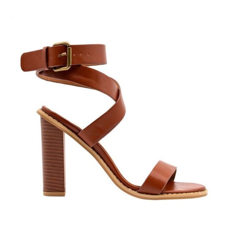 Plain Buckle Strappy Chunky Heel Sandaler För Kvinnor