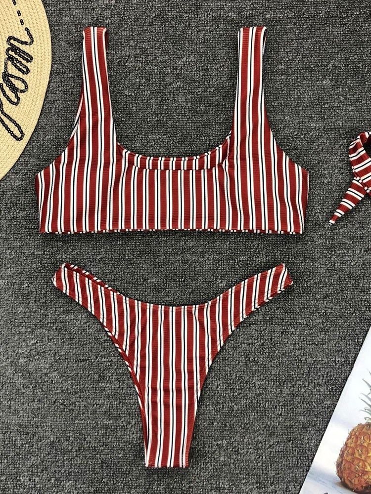 Stripe Bikiniset Med Strumpbyxor För Stränder Och Stretchig Baddräkt