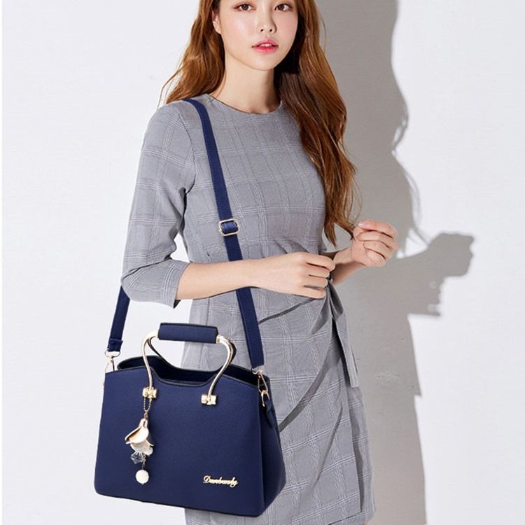 European Thread Pu Half Moon Tote Bags