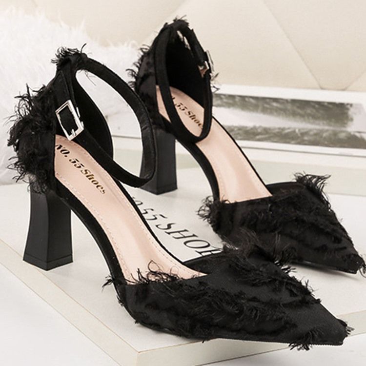 Chunky Heel Buckle Pointed Toe Women's Pumps