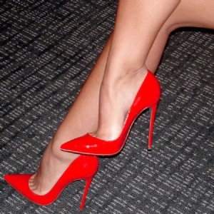 Kvinnors Sexiga Red Point Toe Ultra High Pumps