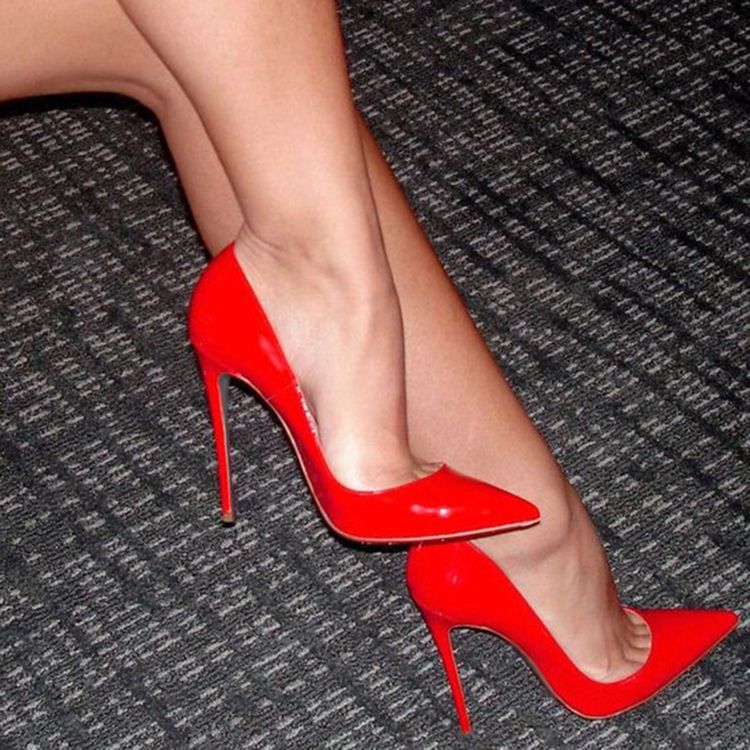 Kvinnors Sexiga Red Point Toe Ultra High Pumps