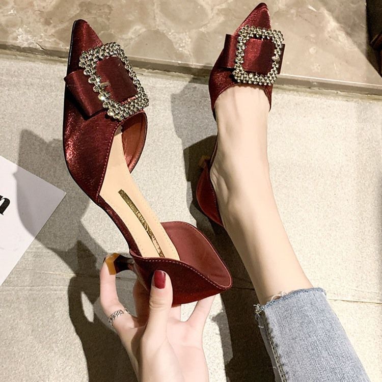 Rhinestone Pointed Toe Kitten Heel Dam Pumps