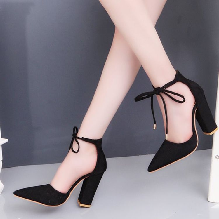 Spetsiga Snörning Chunky Heel Dam Pumps