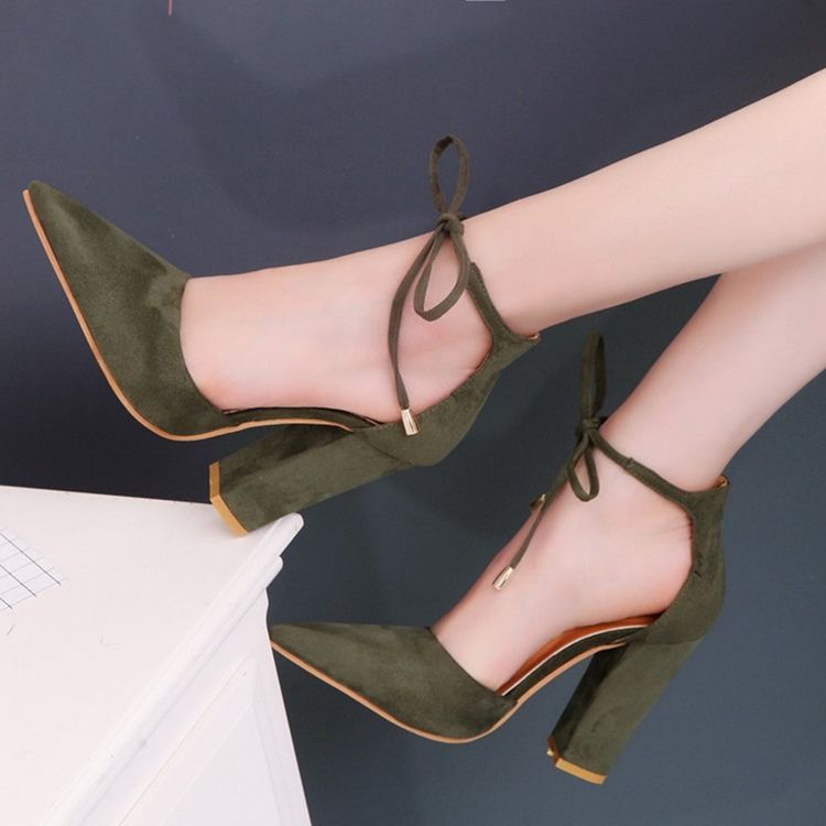 Spetsiga Snörning Chunky Heel Dam Pumps