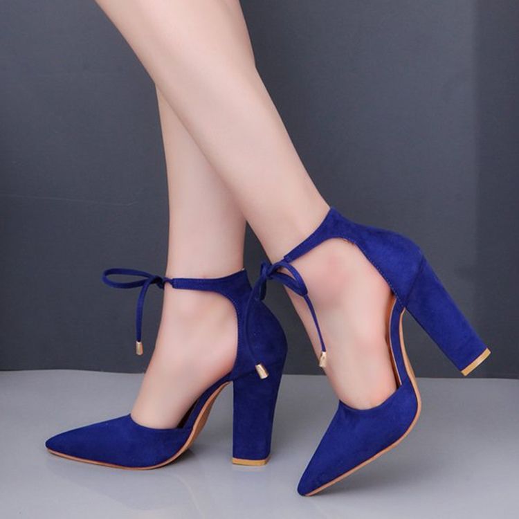 Spetsiga Snörning Chunky Heel Dam Pumps