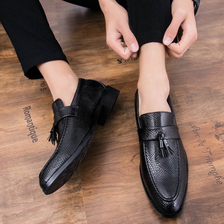 Pu Fringe Slip-on Round Toe Oxfords För Män