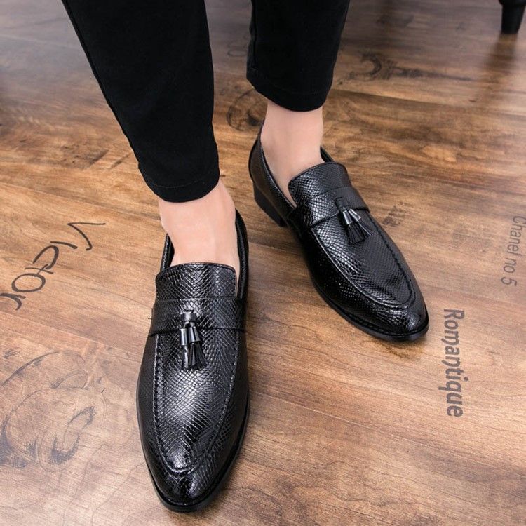 Pu Fringe Slip-on Round Toe Oxfords För Män