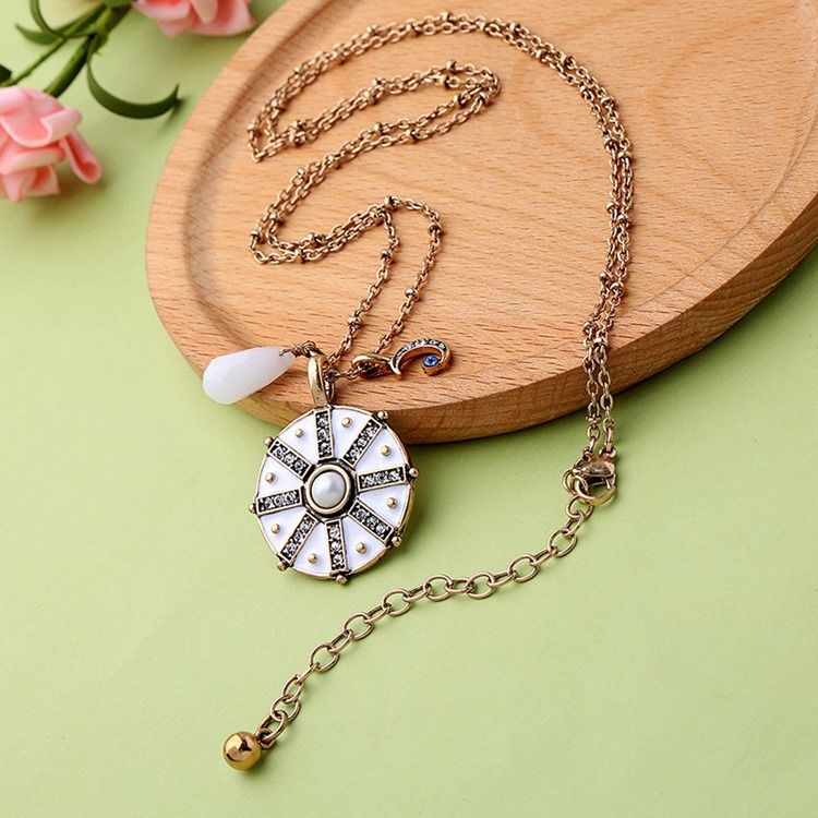 Bohemian Style Round Plate Necklace