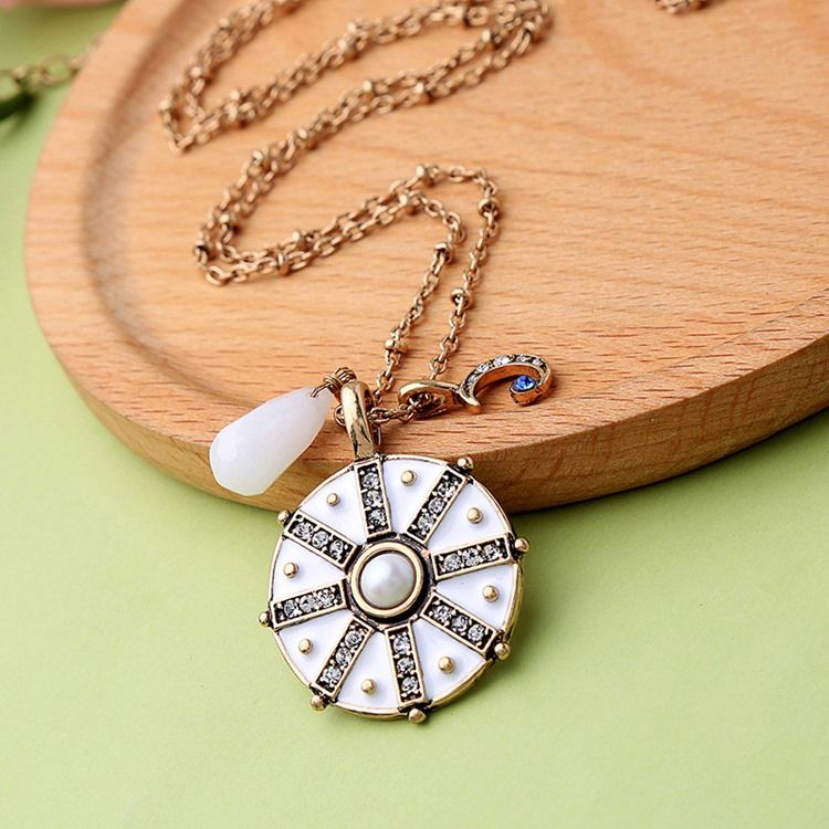 Bohemian Style Round Plate Necklace