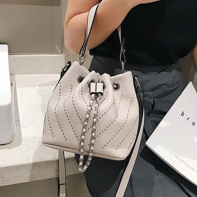 Fashion Plain Rivet Crossbody Bag